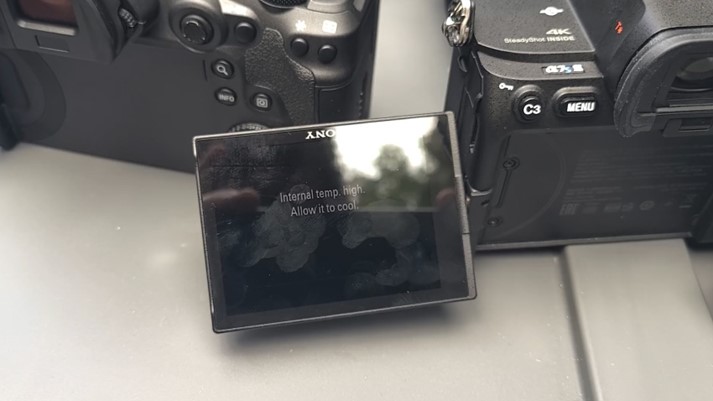 又一组对比,索尼A7S III vs 佳能EOS R5