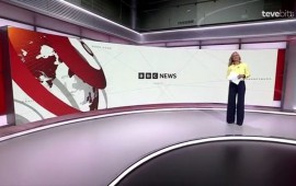 BBC的新闻演播室用的什么摄像设备？